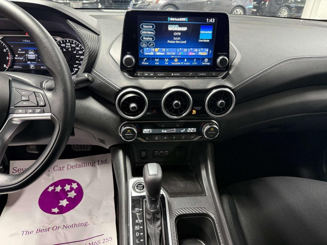 2025 Nissan Sentra SV CVT Photo