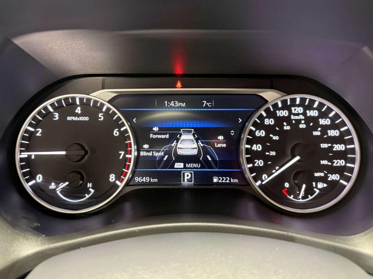 2025 Nissan Sentra SV CVT Photo