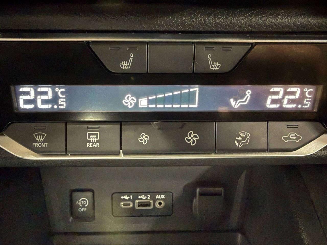 2025 Nissan Sentra SV CVT Photo
