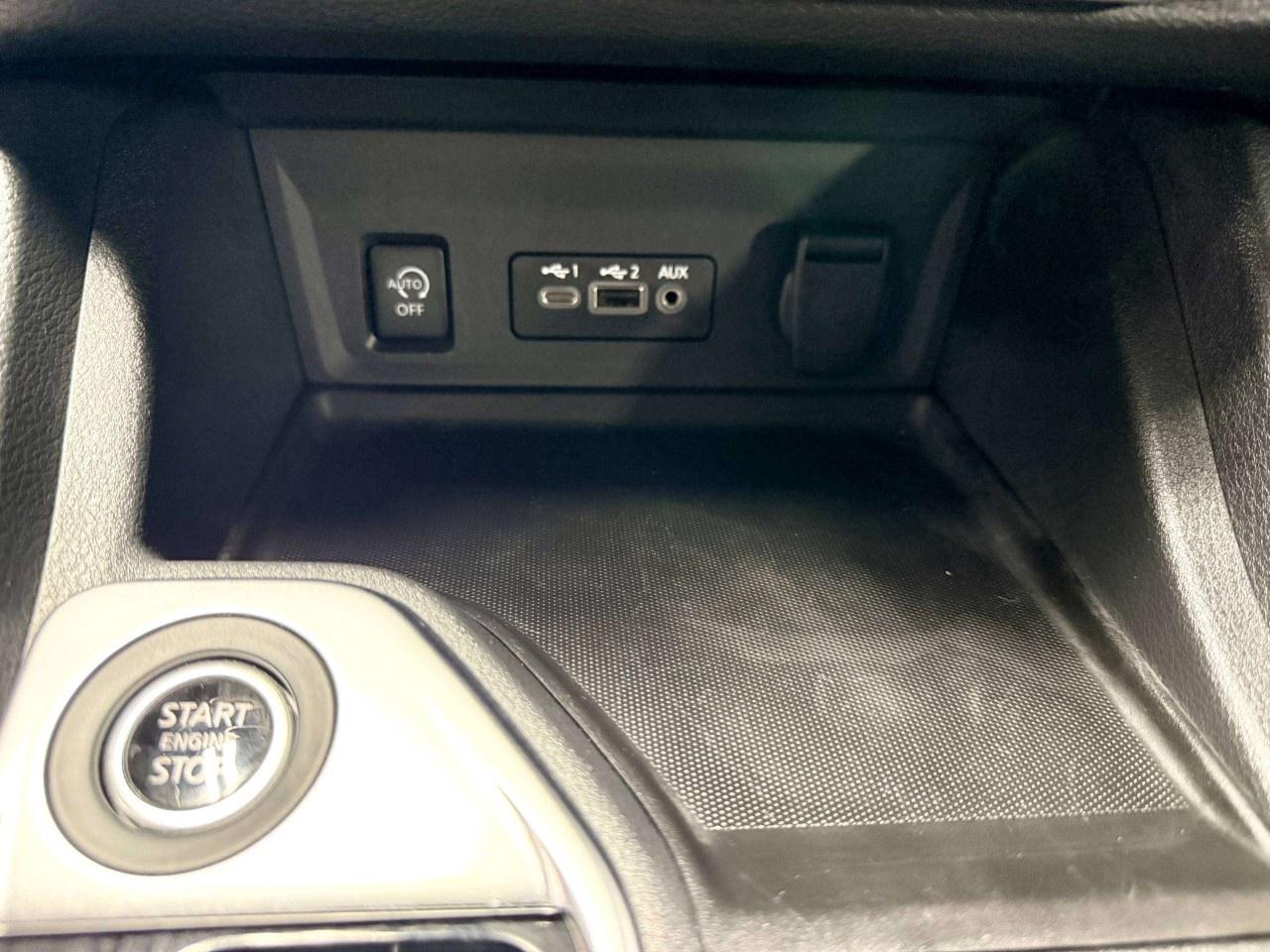 2025 Nissan Sentra SV CVT Photo