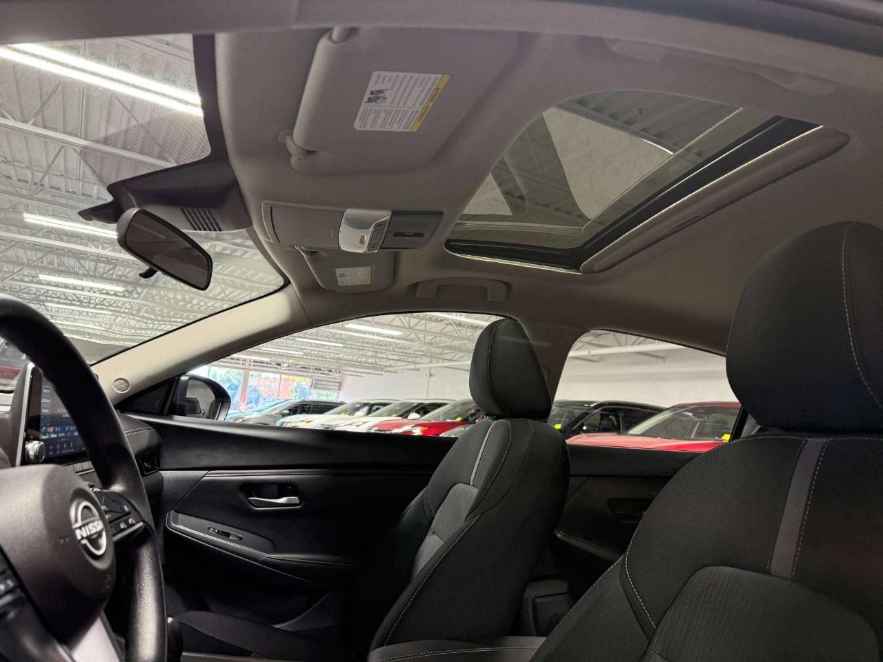 2025 Nissan Sentra SV CVT Photo
