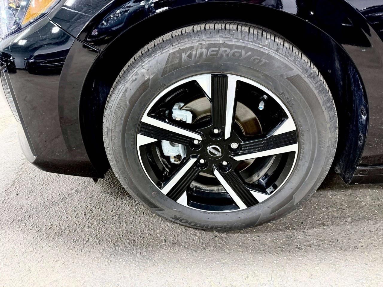 2025 Nissan Sentra SV CVT Photo