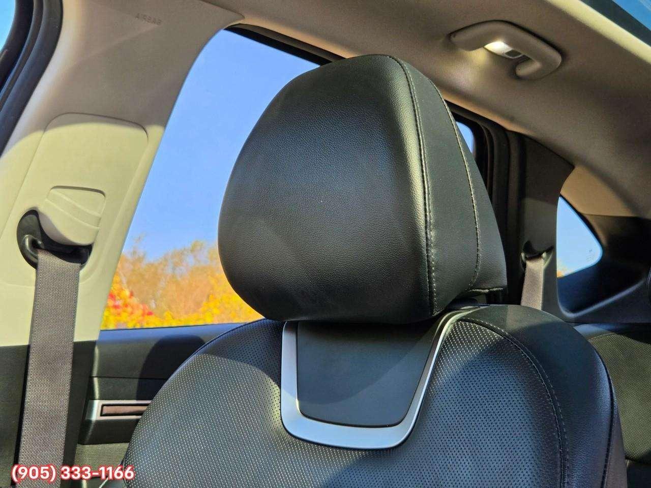 2022 Hyundai Tucson Preferred w/Trend Package Apple CarPlay & Android Auto • Power Sunroof • Leather Seating • Remote Start System • Heated F Photo
