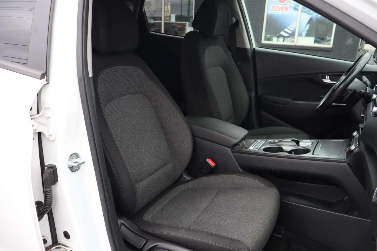 2022 Hyundai KONA Preferred Photo