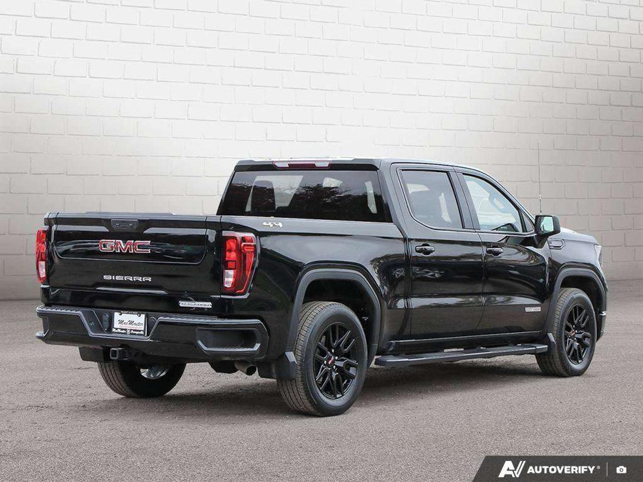 2022 GMC Sierra 1500 2.7L 4-CYL, 4X4, ALLOYS, CLOTH BENCH, 1-OWNER, MACMASTER ORIGINAL, CERTIFIED PREOWNED! Photo