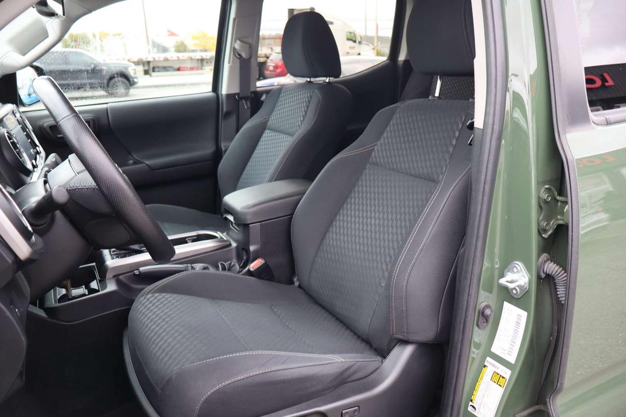 2022 Toyota Tacoma Trail Edition Double Cab Long Bed V6 4WD   No Accident Photo