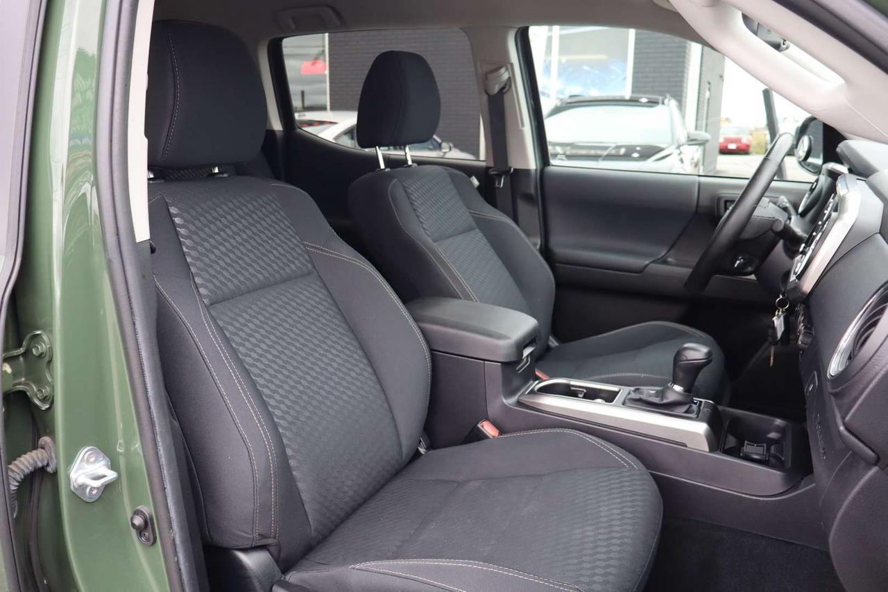 2022 Toyota Tacoma Trail Edition Double Cab Long Bed V6 4WD   No Accident Photo