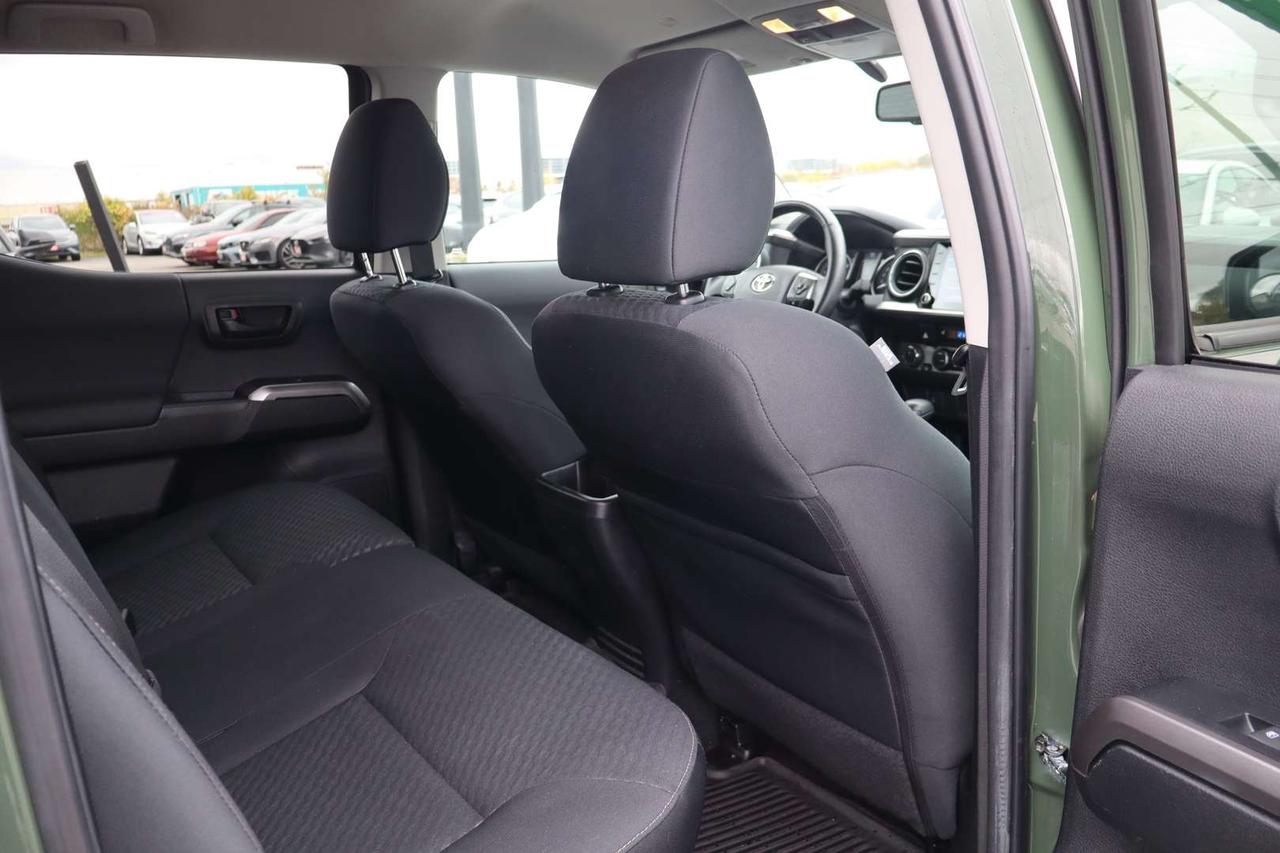 2022 Toyota Tacoma Trail Edition Double Cab Long Bed V6 4WD   No Accident Photo