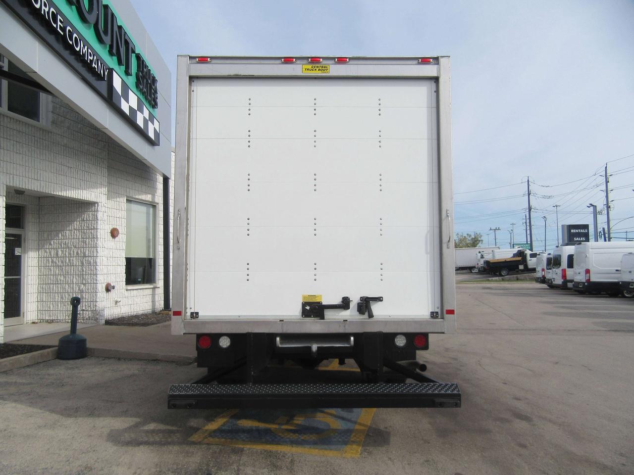 2023 Chevrolet 3500 EXPRESS 91 INCH HIGH BOX CUBE VAN Photo