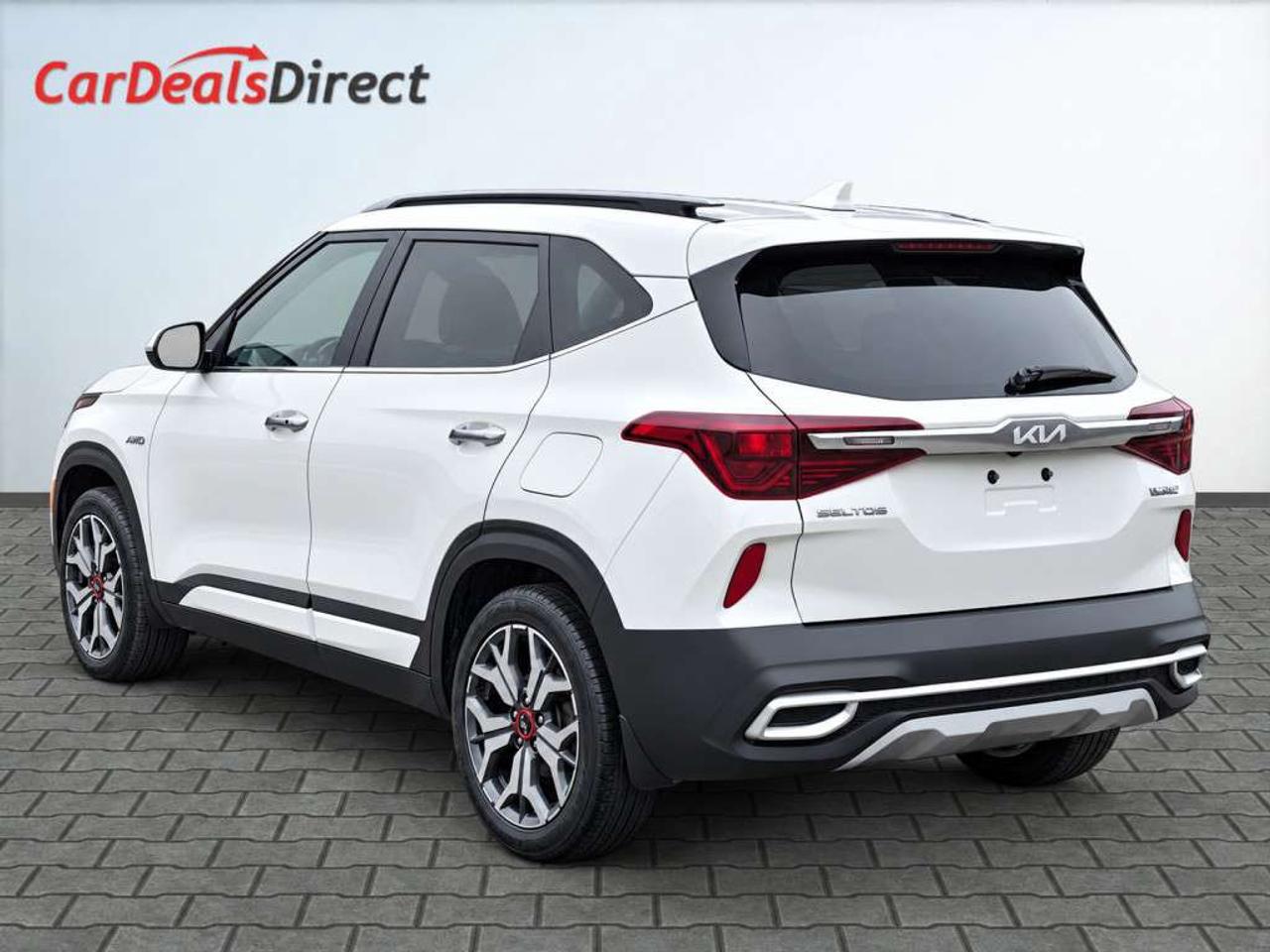 2023 Kia Seltos SX TURBO AWD / LEATHER / NAVI / SUNROOF / BLIND SPOT / LANE ASSIST Photo