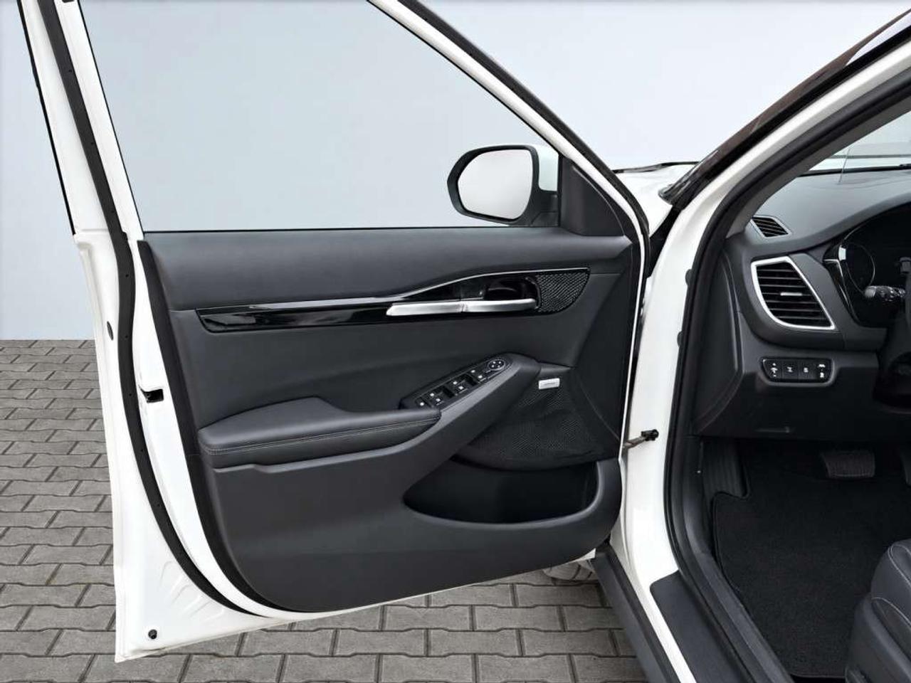 2023 Kia Seltos SX TURBO AWD / LEATHER / NAVI / SUNROOF / BLIND SPOT / LANE ASSIST Photo