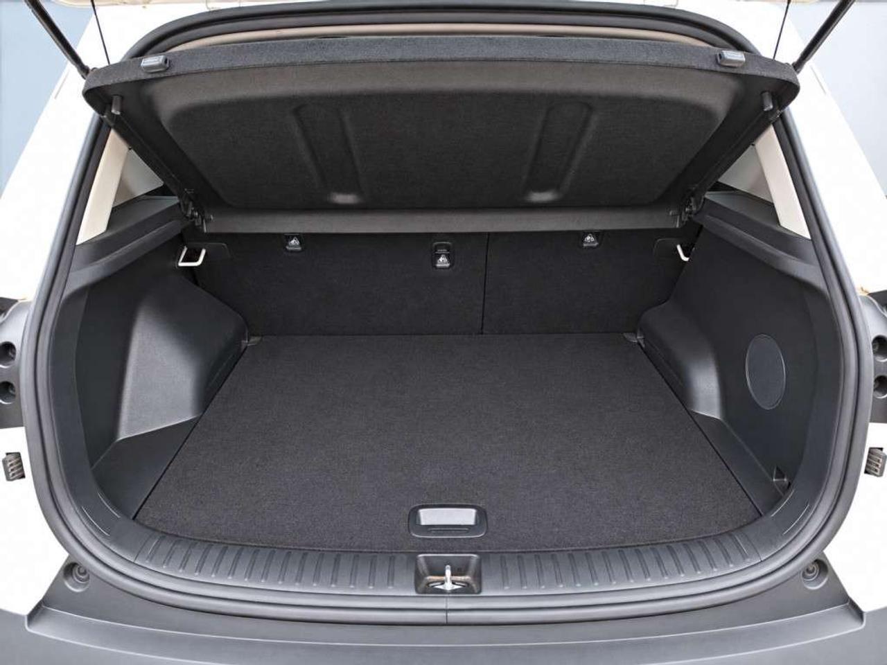 2023 Kia Seltos SX TURBO AWD / LEATHER / NAVI / SUNROOF / BLIND SPOT / LANE ASSIST Photo