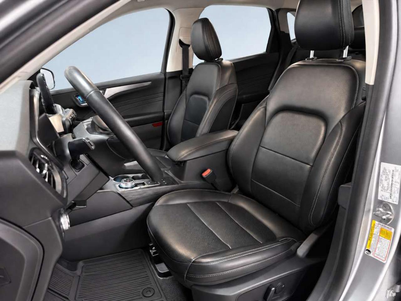 2021 Ford Escape TITANIUM HYBRID   AWD   LEATHER   NAVI   HEATED SEATS   HEATED STEERING   BACKUP CAM Photo