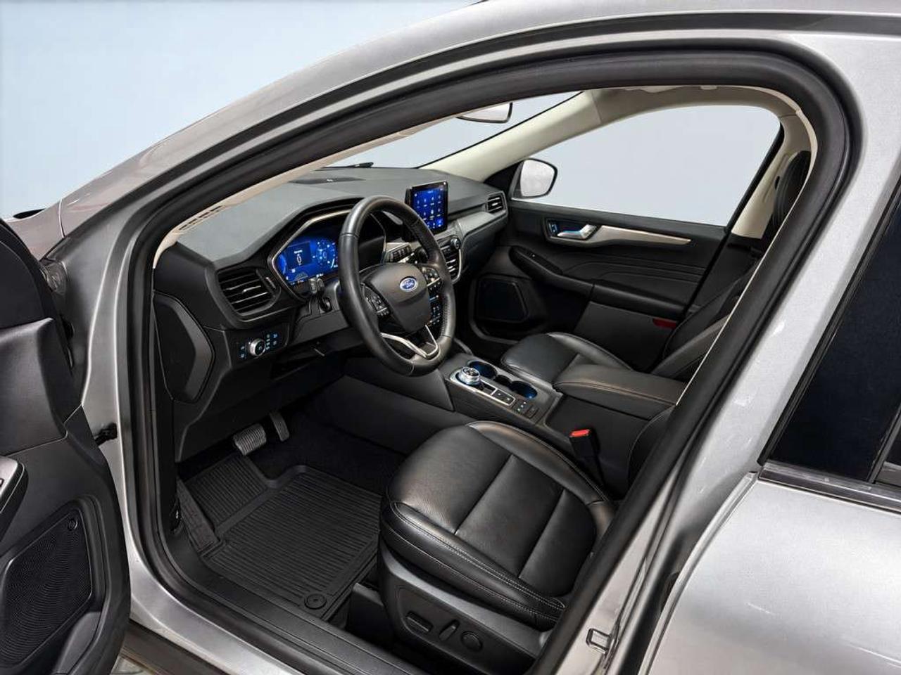 2021 Ford Escape TITANIUM HYBRID   AWD   LEATHER   NAVI   HEATED SEATS   HEATED STEERING   BACKUP CAM Photo