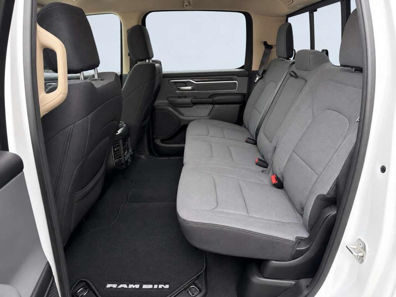 2019 RAM 1500 1500 BIG HORN 4X4   64 BOX   5.7L HEMI   CREW CAB   BACKUP CAM   BLUETOOTH   ALLOYS Photo