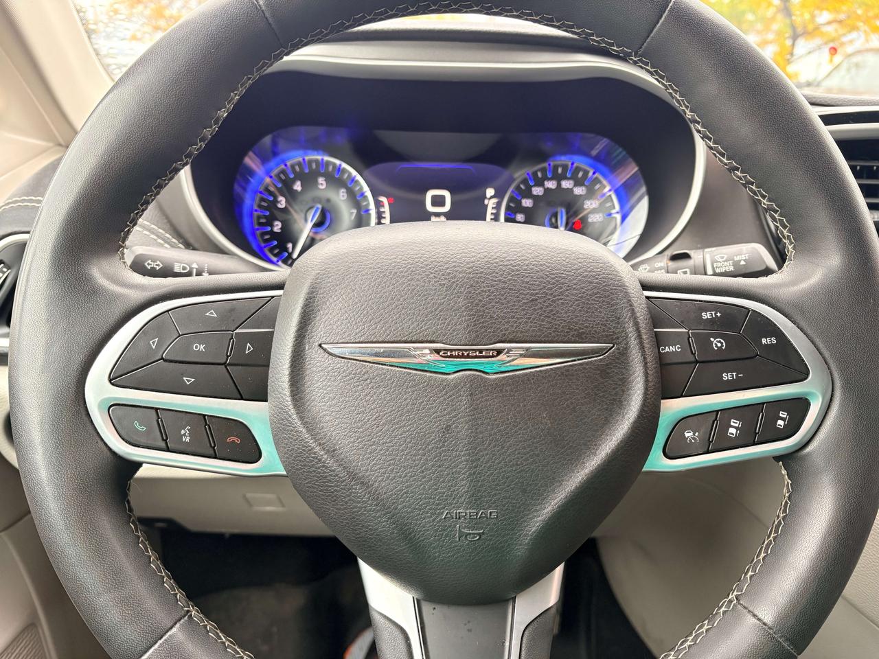 2023 Chrysler Pacifica Touring-L   Leather   Pwr Sliders   ACC Photo1