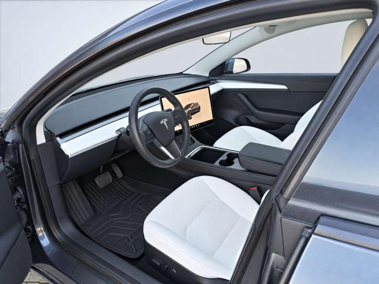 2023 Tesla Model 3 Standart Range Plus   NAVI   Glass Roof   Heated Seats   Autopilot  Capable   Backup Cam Photo