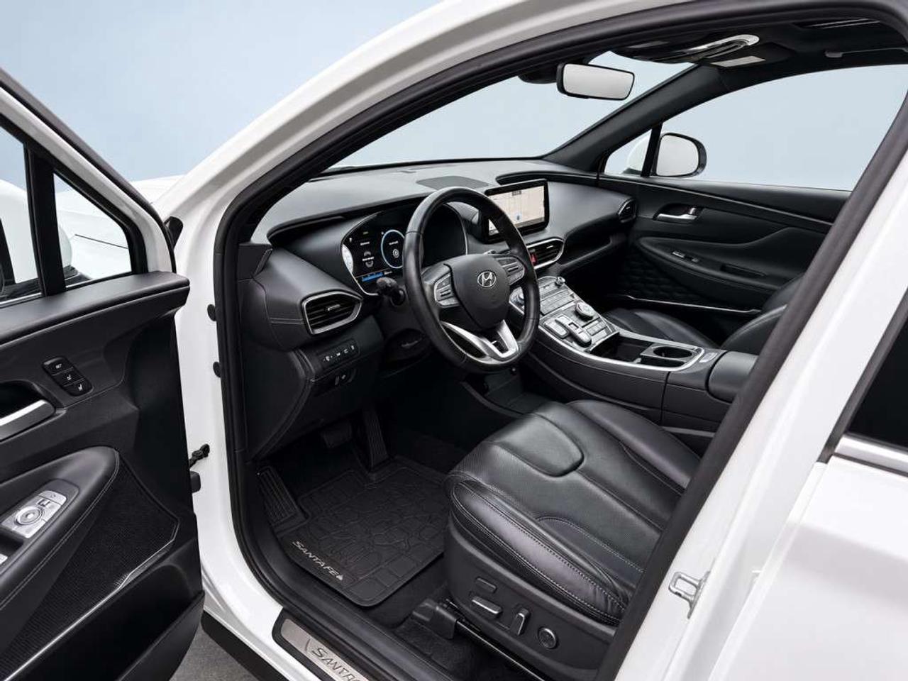 2022 Hyundai Santa Fe ULTIMATE CALLIGRAPHY / AWD / 2.5L TURBO / PANOROOF / LEATHER / NAVI / 360 CAM Photo