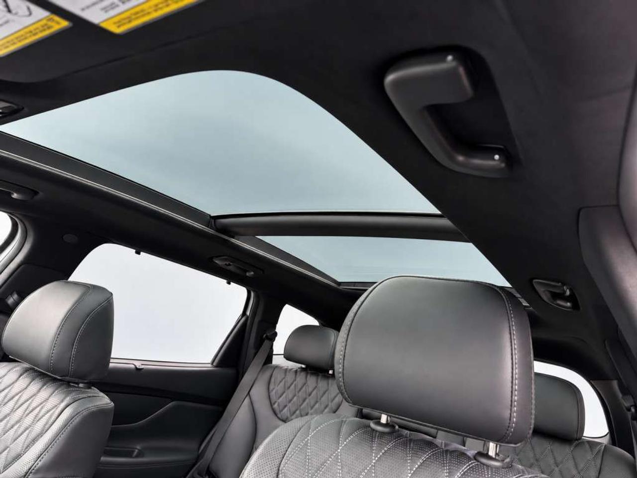 2022 Hyundai Santa Fe ULTIMATE CALLIGRAPHY / AWD / 2.5L TURBO / PANOROOF / LEATHER / NAVI / 360 CAM Photo