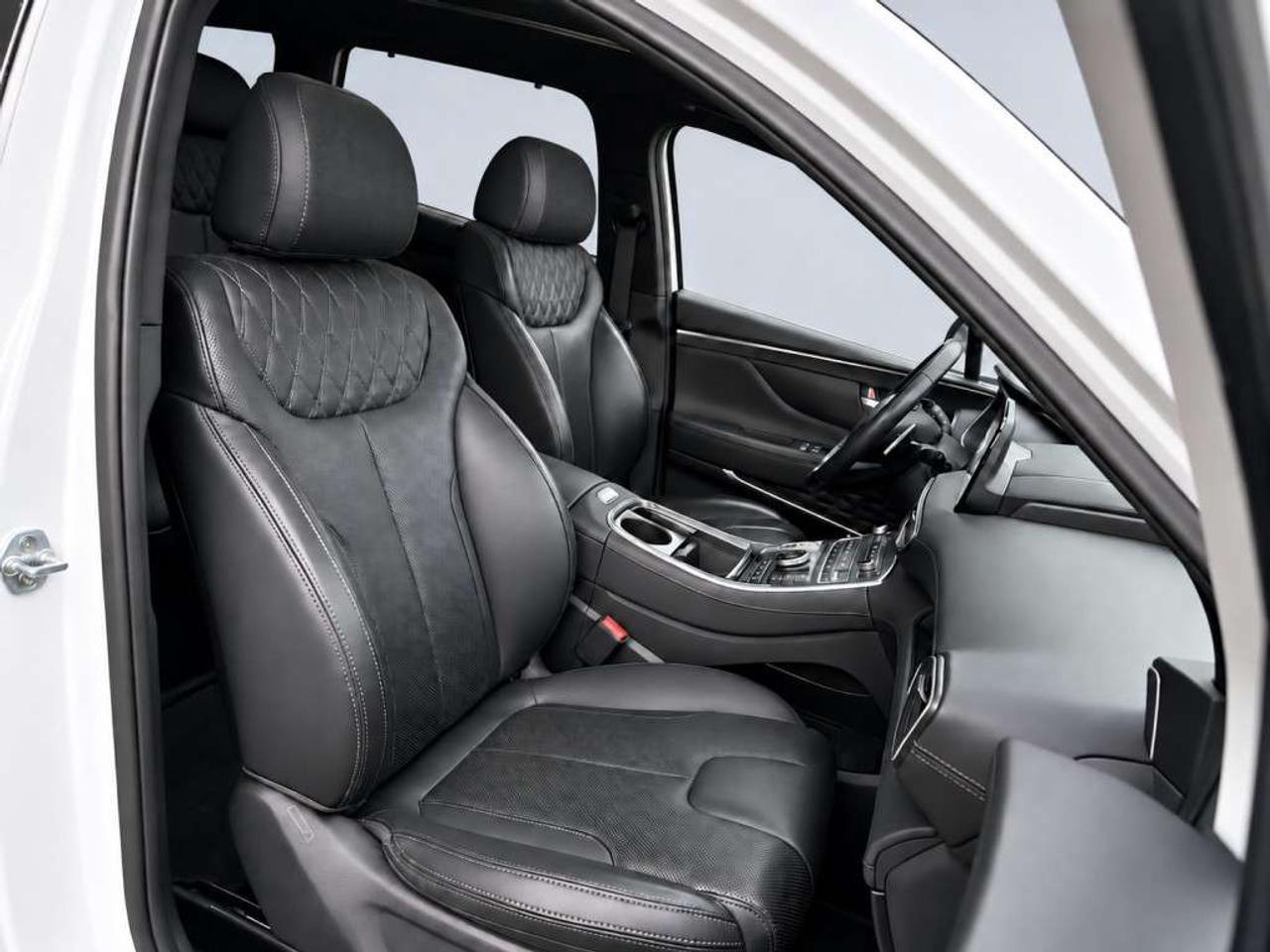2022 Hyundai Santa Fe ULTIMATE CALLIGRAPHY / AWD / 2.5L TURBO / PANOROOF / LEATHER / NAVI / 360 CAM Photo