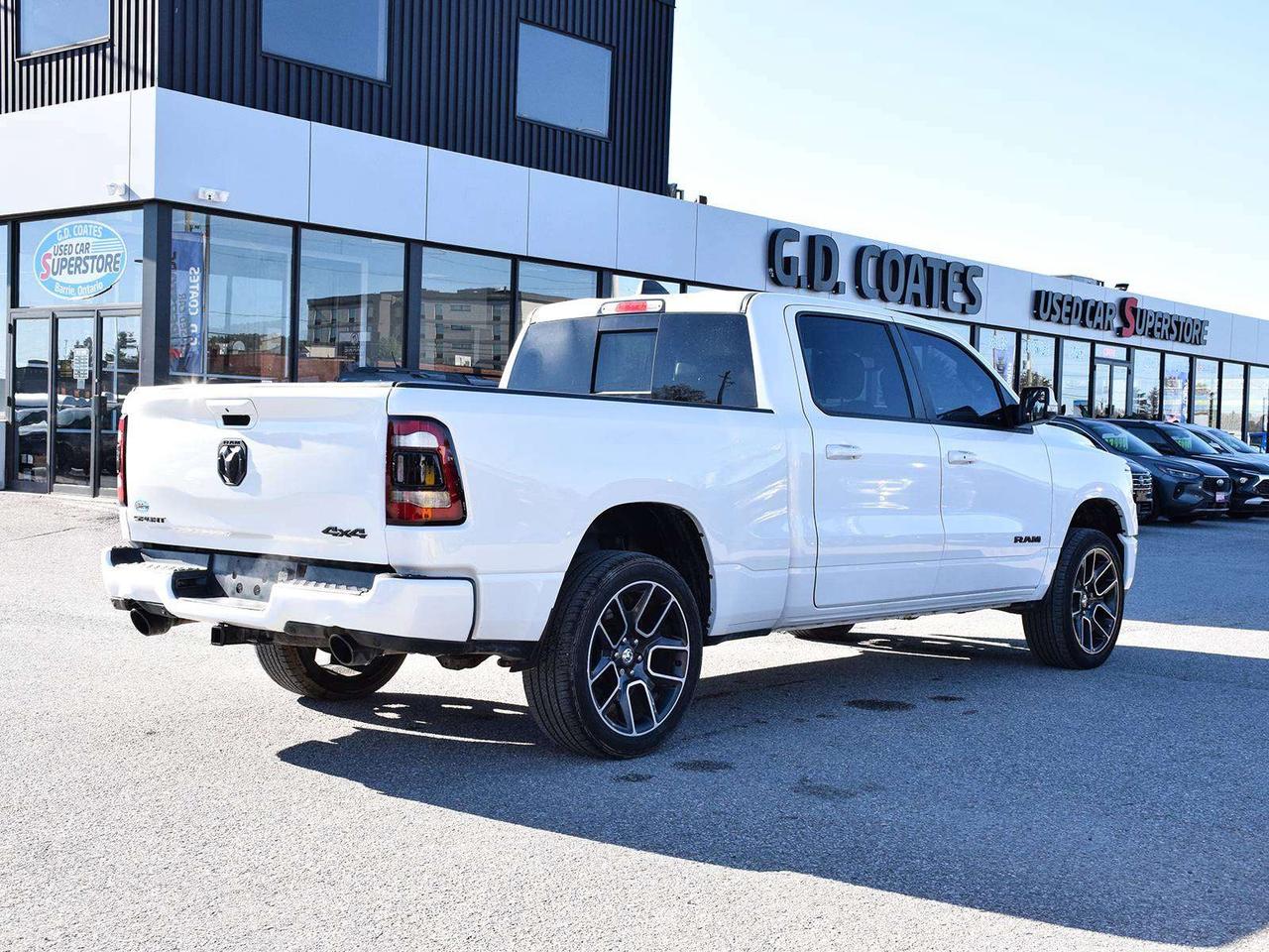 2019 RAM 1500 Sport Crew Cab 4x4 ~Nav ~Leather ~Moonroof ~Camera Photo4