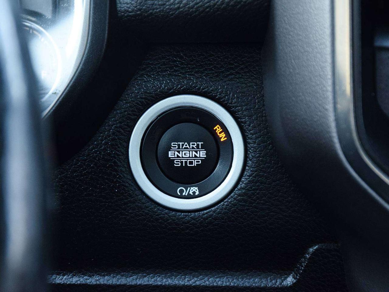 2019 RAM 1500 Sport Crew Cab 4x4 ~Nav ~Leather ~Moonroof ~Camera Photo