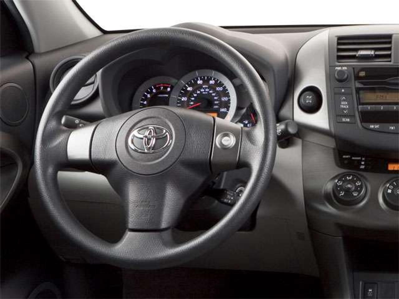 2010 Toyota RAV4 4WD 4dr I4 Base Photo3