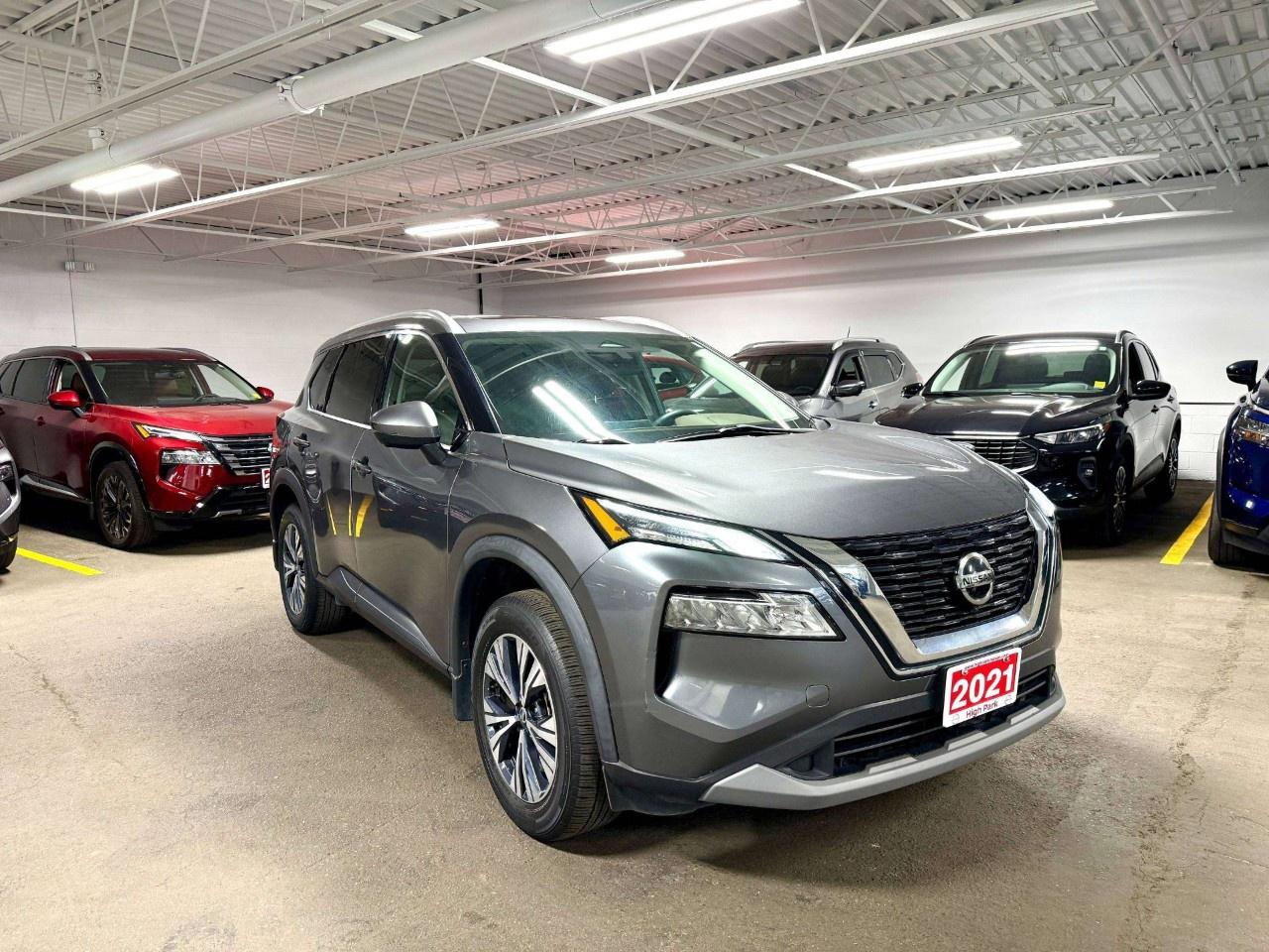 2021 Nissan Rogue FWD SV Photo