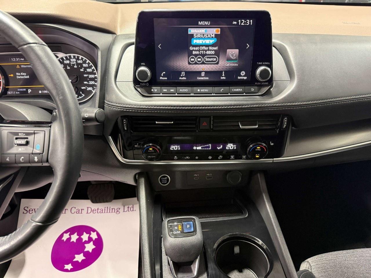 2021 Nissan Rogue FWD SV Photo
