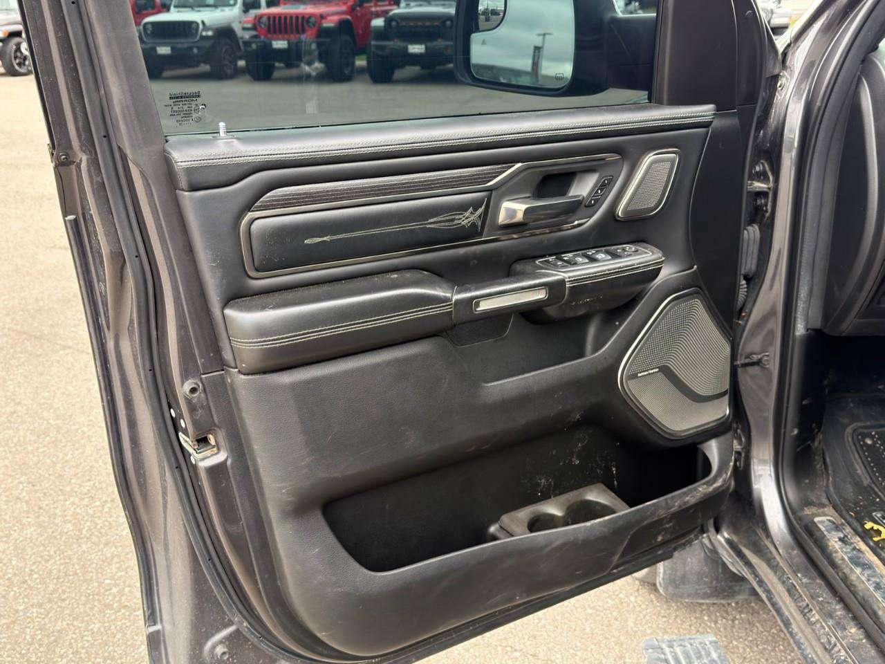 2019 RAM 1500 SUNROOF   LEATHER   PREMIUM AUDIO Photo
