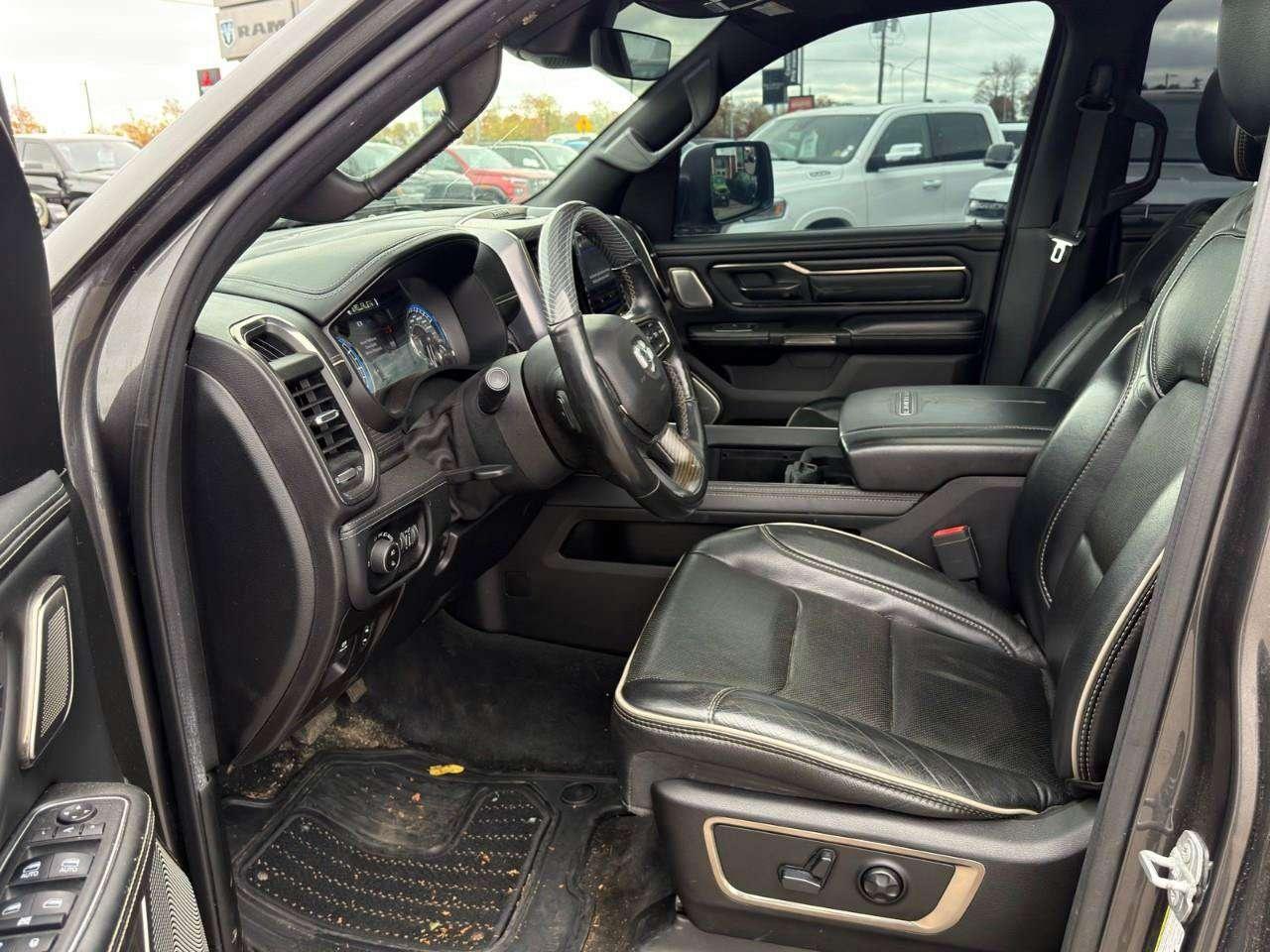 2019 RAM 1500 SUNROOF   LEATHER   PREMIUM AUDIO Photo