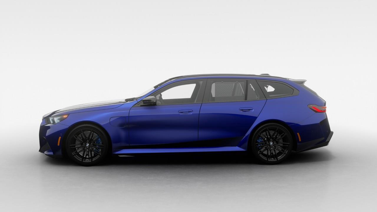 2027 BMW M5 Base 4dr All-Wheel Drive Touring Photo3