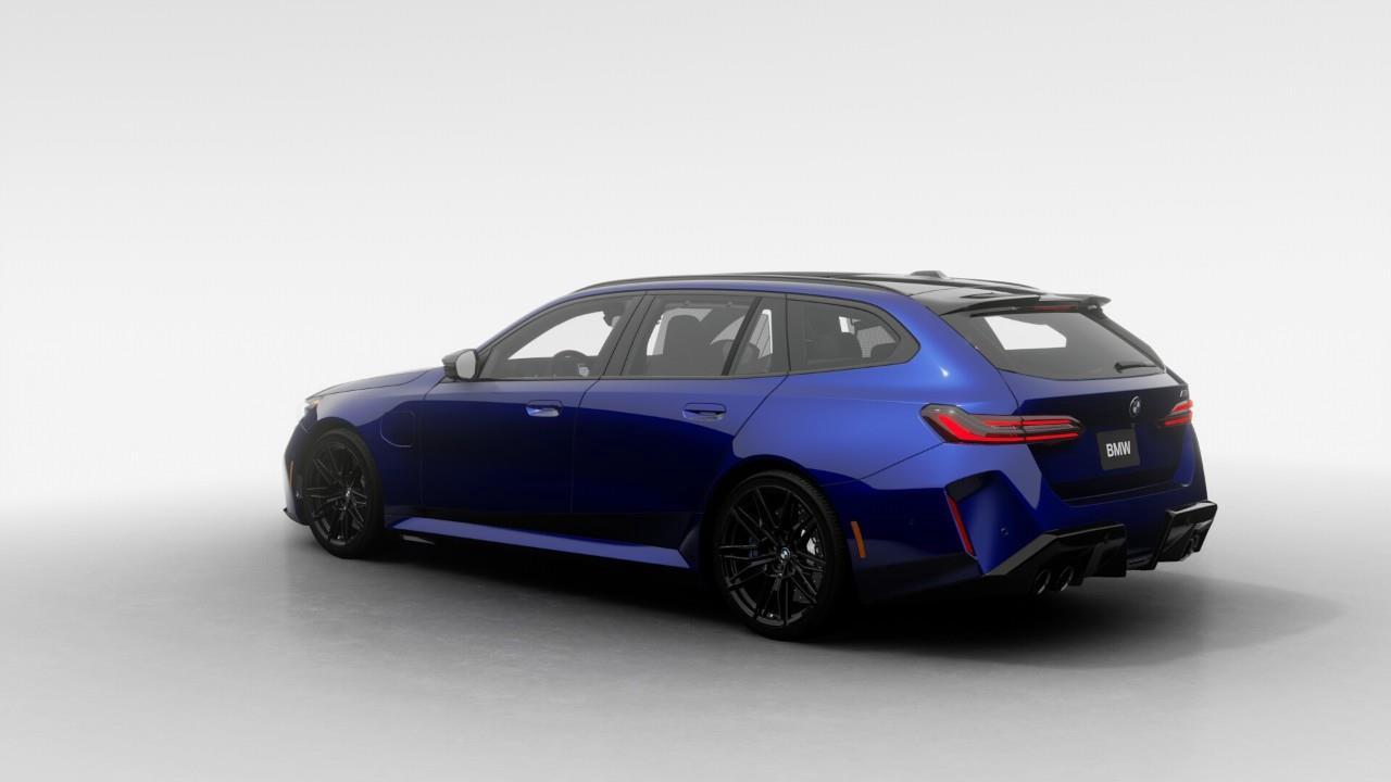 2027 BMW M5 Base 4dr All-Wheel Drive Touring Photo5