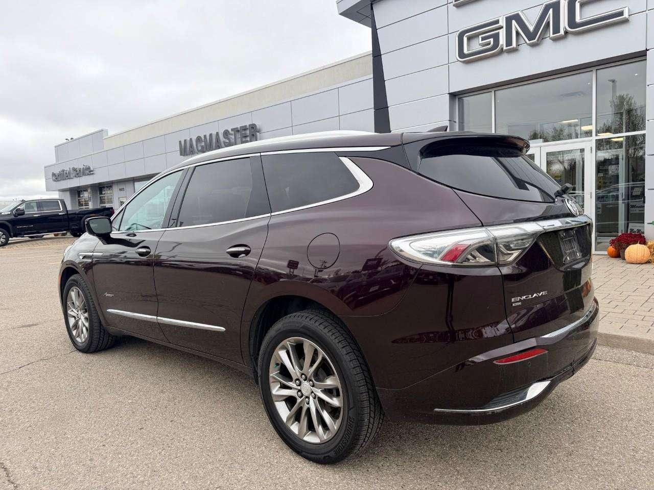 2022 Buick Enclave 3.6L V6, 4X4, ALLOYS, 7-PASSENGER, LEATHER, SUNROOF, 1-OWNER, MACMASTER ORIGINAL, CERTIFIED AS-TRADED! Photo