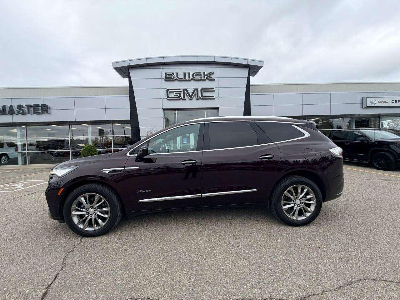 2022 Buick Enclave 3.6L V6, 4X4, ALLOYS, 7-PASSENGER, LEATHER, SUNROOF, 1-OWNER, MACMASTER ORIGINAL, CERTIFIED AS-TRADED! Photo2