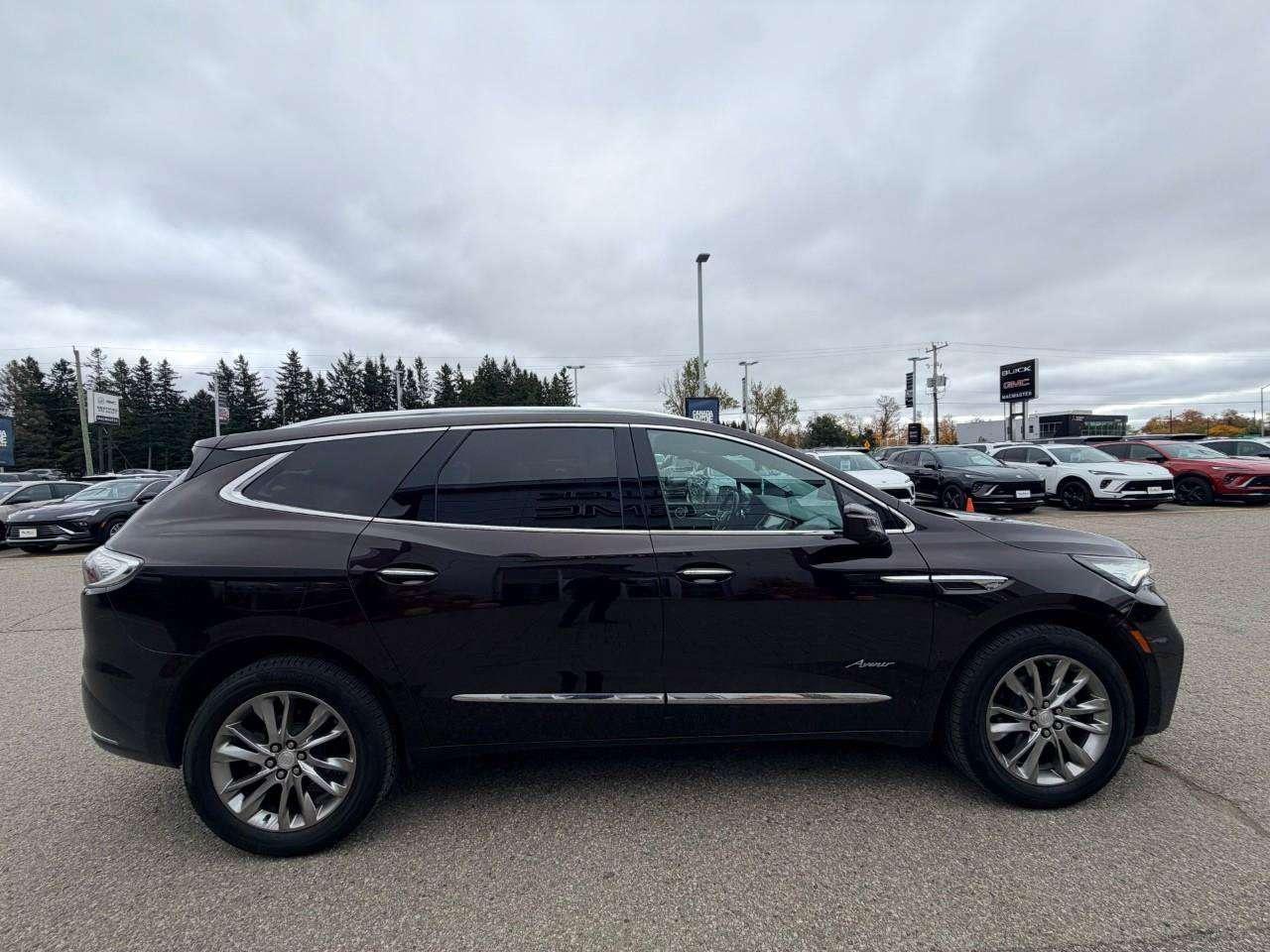 2022 Buick Enclave 3.6L V6, 4X4, ALLOYS, 7-PASSENGER, LEATHER, SUNROOF, 1-OWNER, MACMASTER ORIGINAL, CERTIFIED AS-TRADED! Photo
