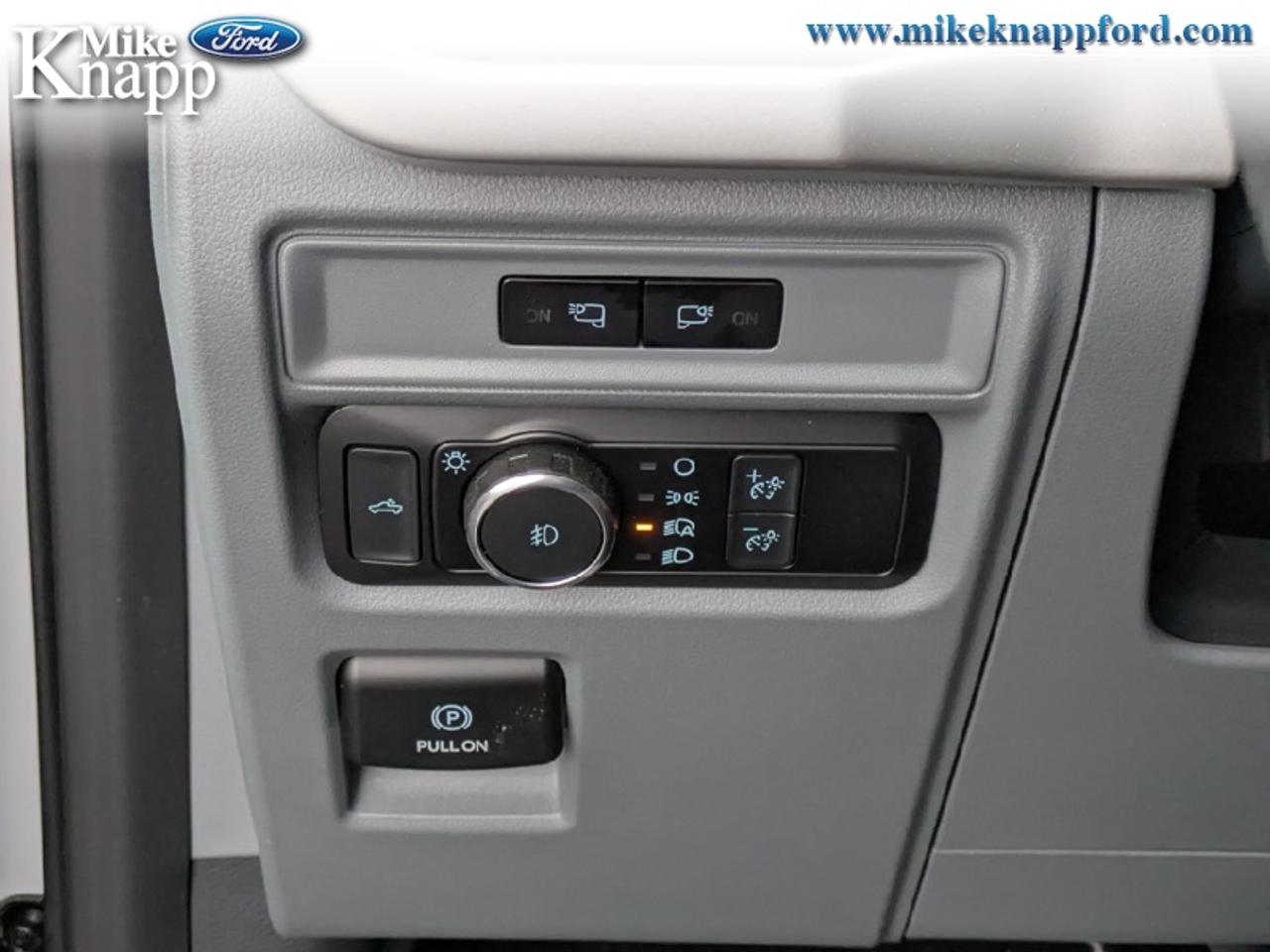 2023 Ford F-150 XLT Photo