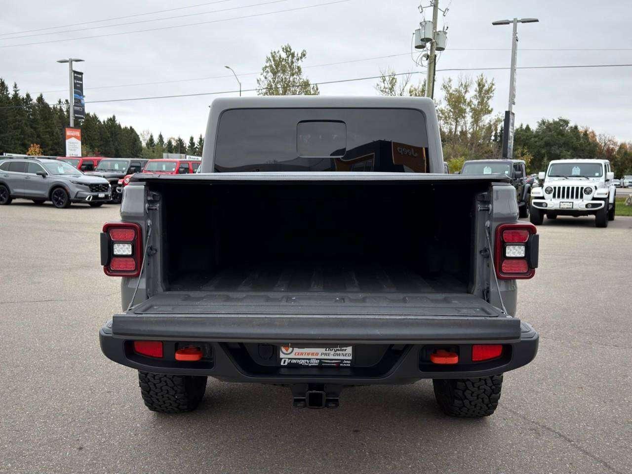 2022 Jeep Gladiator LEATHER   OFF-ROAD PKG   ALPINE AUDIO Photo