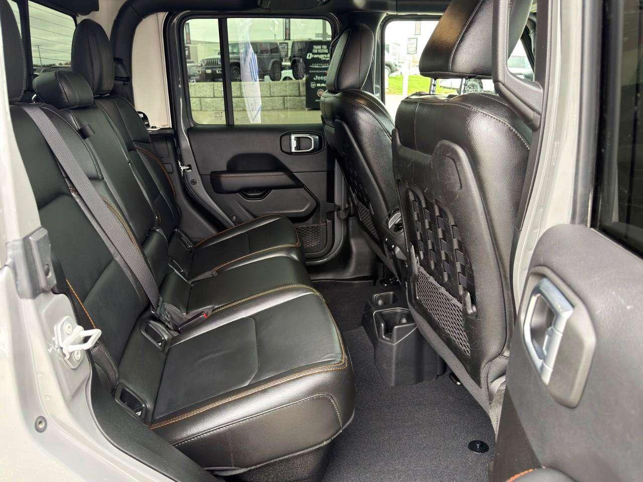 2022 Jeep Gladiator LEATHER   OFF-ROAD PKG   ALPINE AUDIO Photo