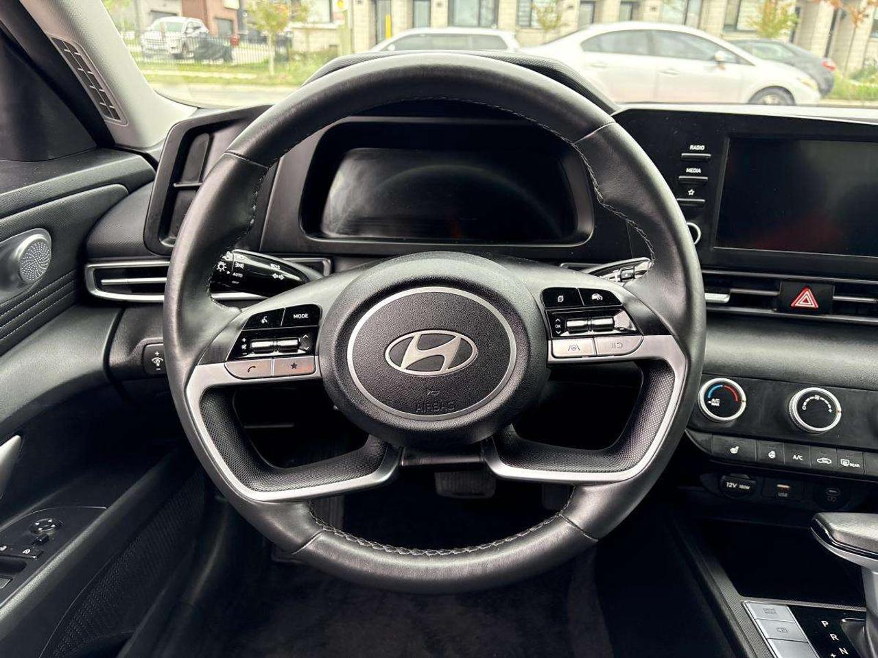 2025 Hyundai Elantra Preferred Blind Spot/Apple Carplay Photo