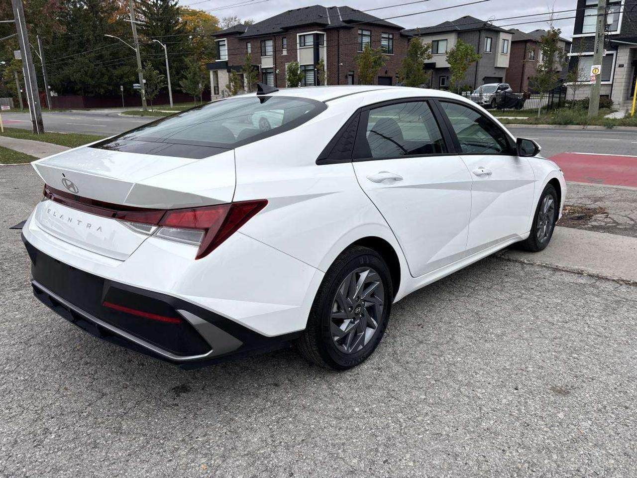 2025 Hyundai Elantra Preferred Blind Spot/Apple Carplay Photo
