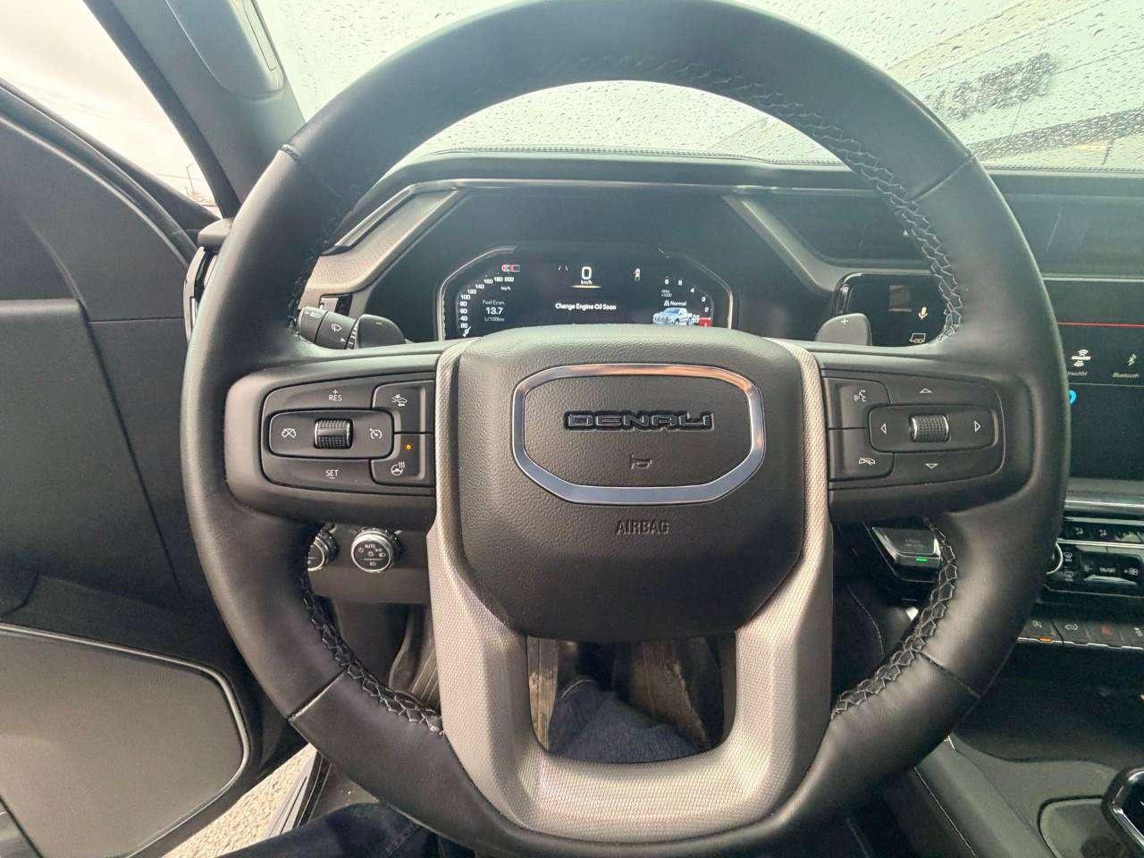 2024 GMC Sierra 1500 6.2L V8, ALLOYS, LEATHER, BOSE, 1-OWNER, MACMASTER ORIGINAL, CERTIFIED PREOWNED! Photo