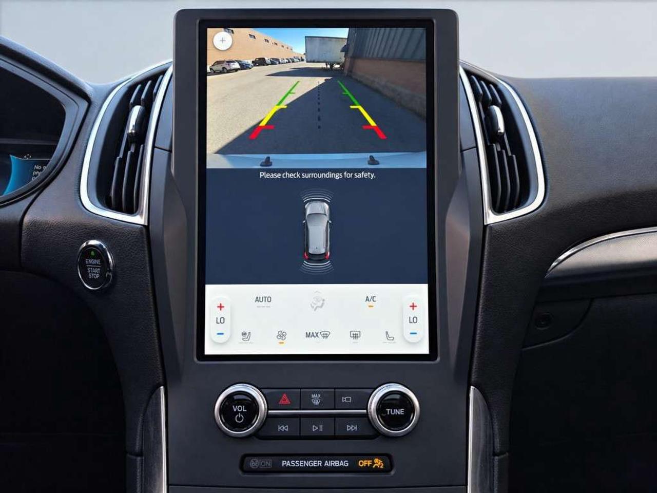 2022 Ford Edge TITANIUM / AWD / PANO / NAVI / LEATHER / HEATED & COOLED SEATS / HEATED REAR SEATS / B&O Photo