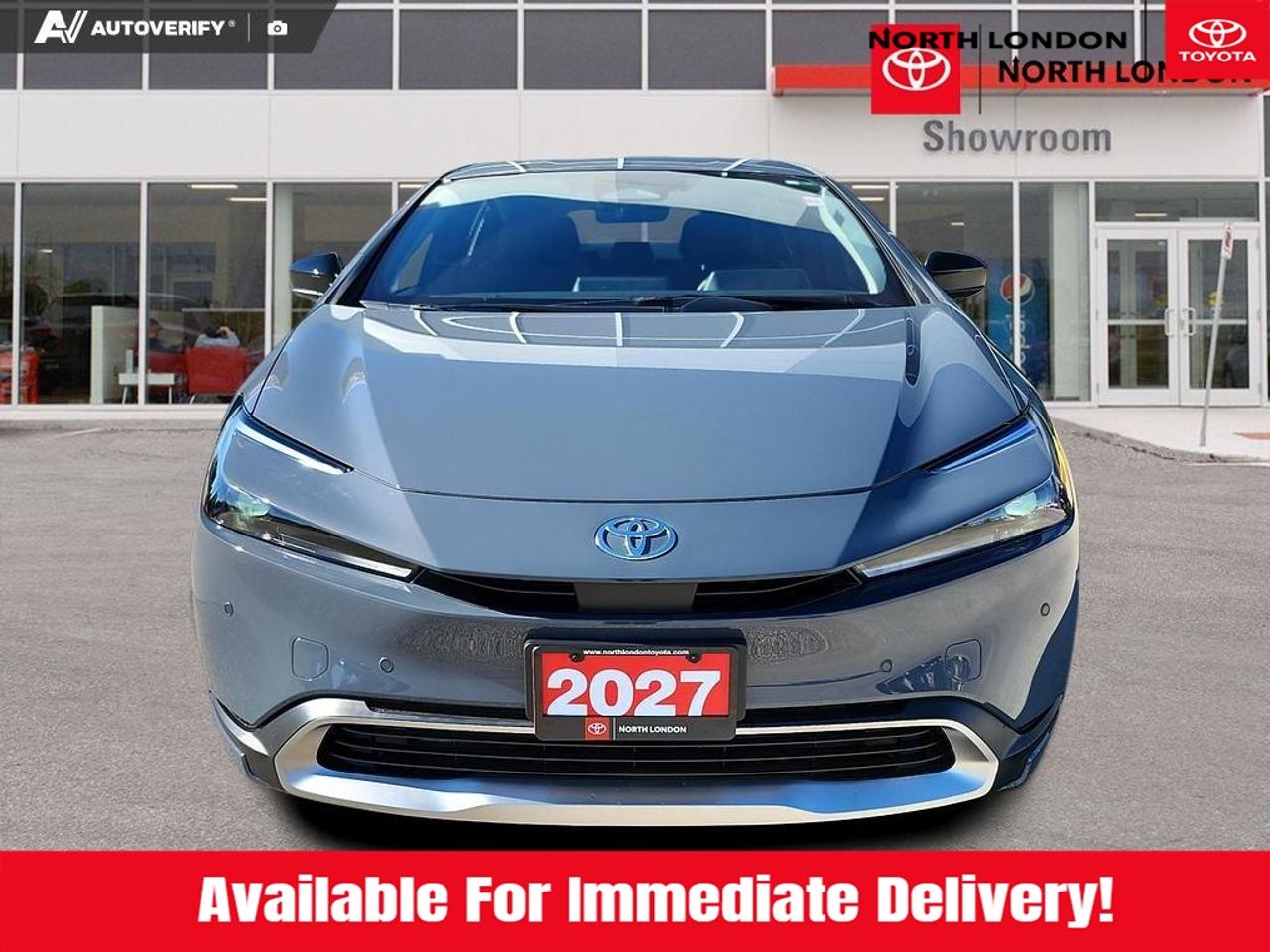 2027 Toyota Prius Plug-In Hybrid SE 5dr Hatchback Photo5