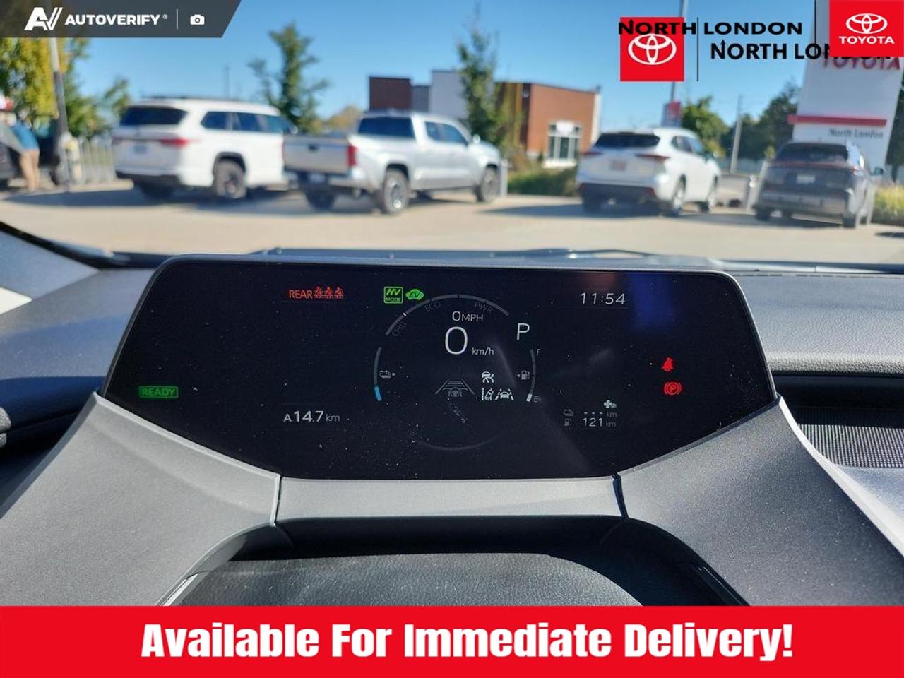 2027 Toyota Prius Plug-In Hybrid SE 5dr Hatchback Photo
