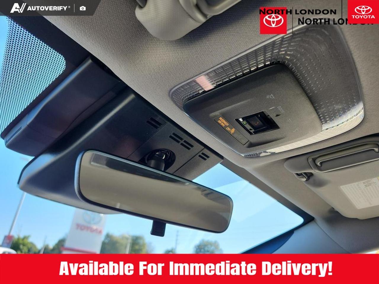 2027 Toyota Prius Plug-In Hybrid SE 5dr Hatchback Photo