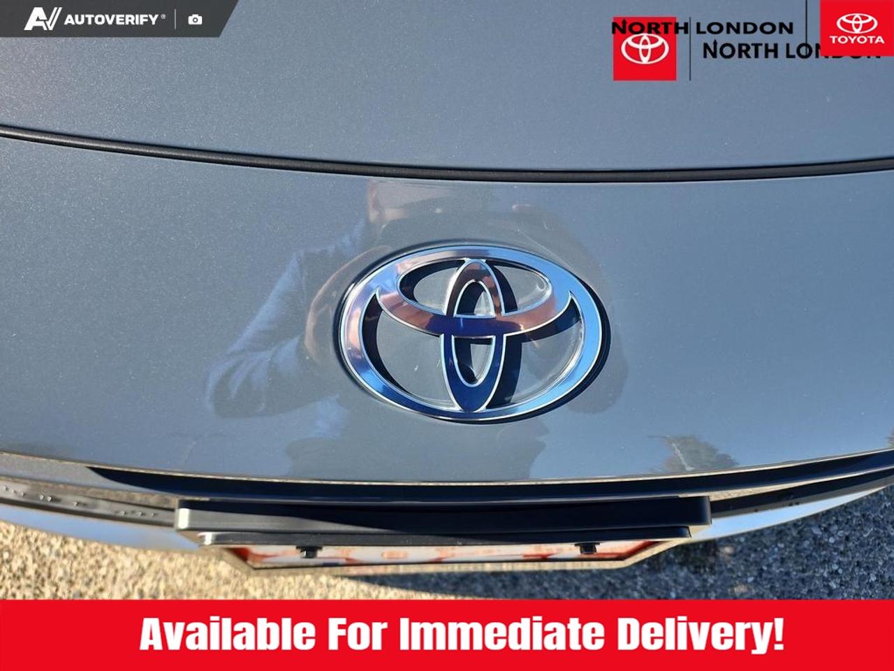 2027 Toyota Prius Plug-In Hybrid SE 5dr Hatchback Photo