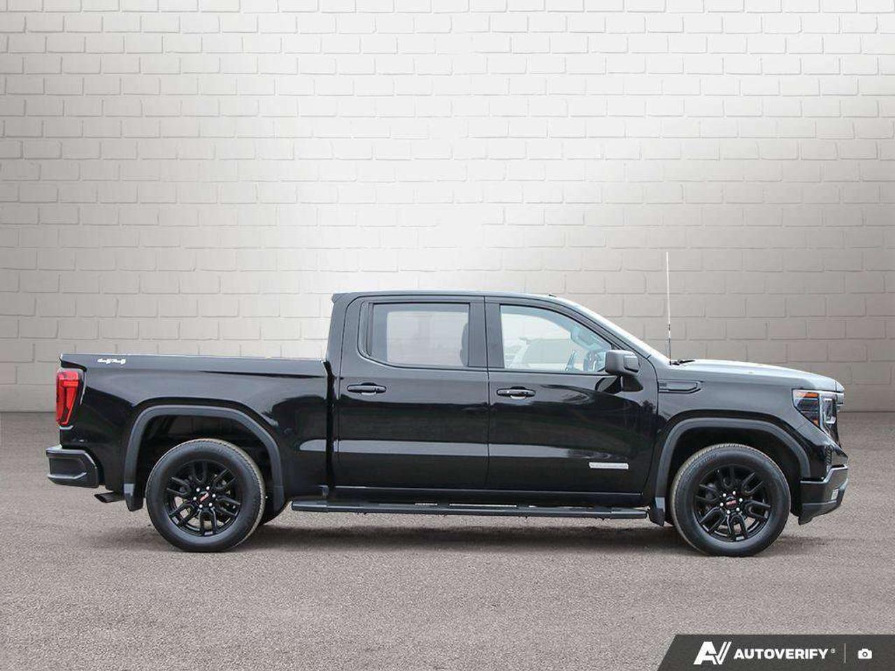 2022 GMC Sierra 1500 2.7L 4-CYL, 4X4, ALLOYS, CLOTH BENCH, 1-OWNER, MACMASTER ORIGINAL, CERTIFIED PREOWNED! Photo