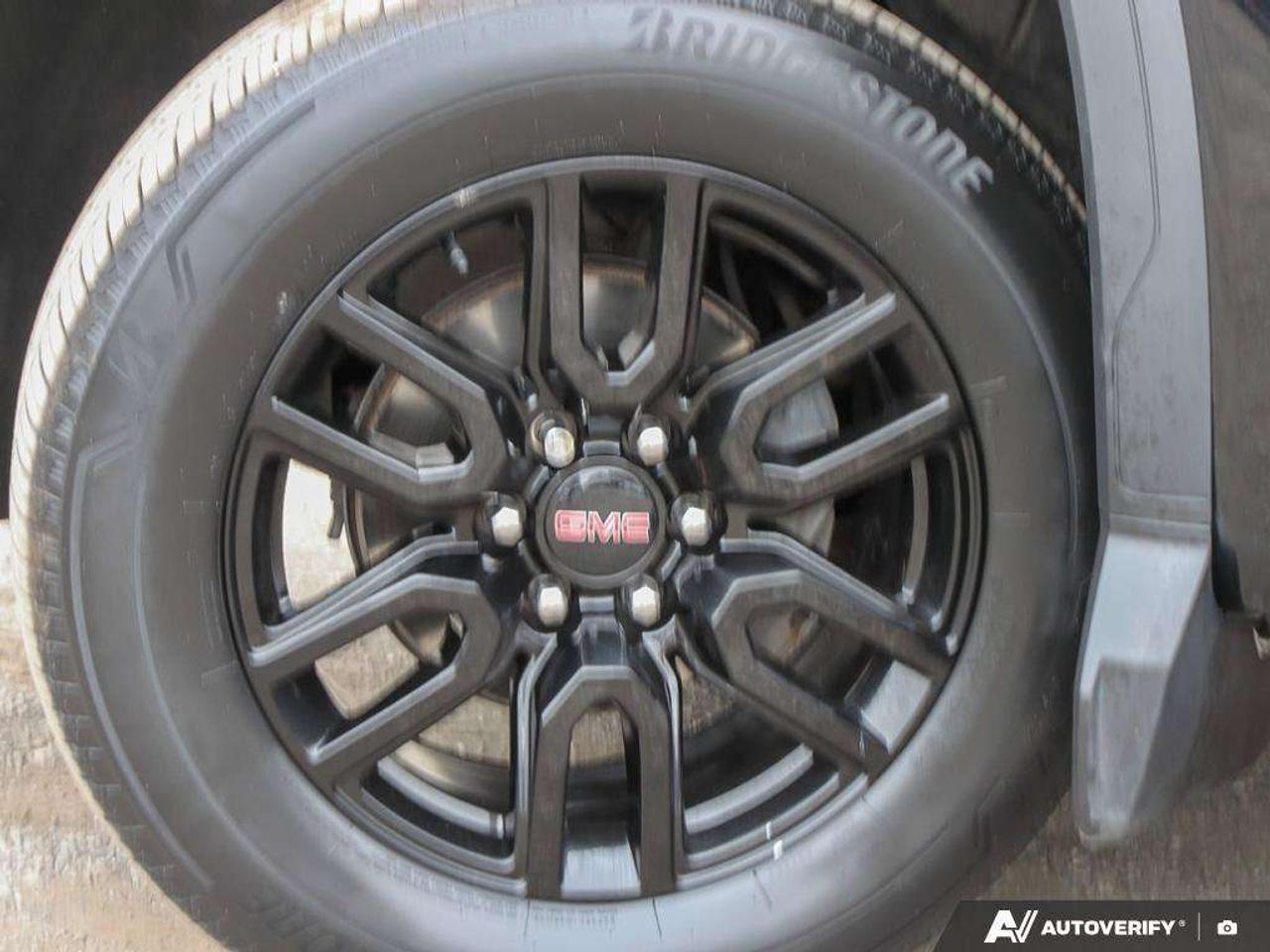 2022 GMC Sierra 1500 2.7L 4-CYL, 4X4, ALLOYS, CLOTH BENCH, 1-OWNER, MACMASTER ORIGINAL, CERTIFIED PREOWNED! Photo