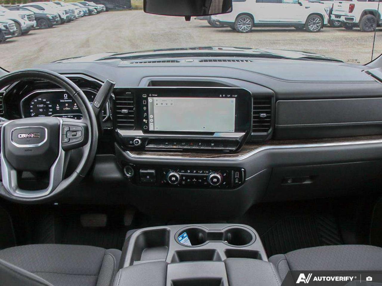 2022 GMC Sierra 1500 2.7L 4-CYL, 4X4, ALLOYS, CLOTH BENCH, 1-OWNER, MACMASTER ORIGINAL, CERTIFIED PREOWNED! Photo